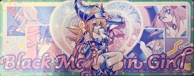 画像1: 【未開封】ブラックマジシャンガール/プレイマット《ニューロン》 (1)